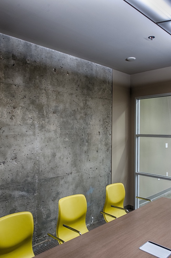  Conference room with concrete walls 
